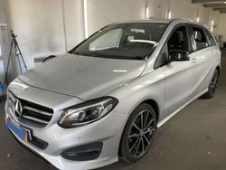 Gris Usado 2015 Mercedes B200 Executive Monovolumen | 15.999 € (Un poco caro)