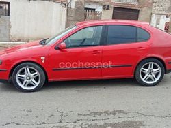 Rojo Usado 2003 Seat Leon Berlina | 1800 € (Buen precio)