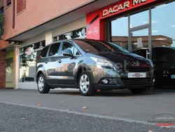 Gris Usado 2011 Peugeot 5008 Sport Monovolumen | 7500 € (Precio justo)