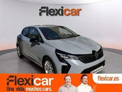 Gris Usado 2025 Renault Clio V Evolution Berlina | 19.490 € (Un poco caro)
