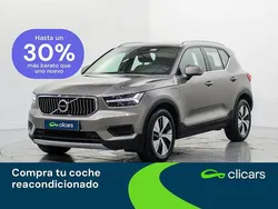 Gris / plata Usado 2021 Volvo XC40 Inscription SUV | 26.990 € (Precio justo)