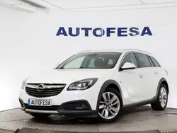 Blanco Usado 2016 Opel Insignia Country Tourer S Familiar | 14.850 €