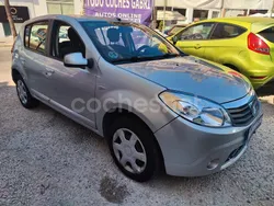 Gris / plata Usado 2010 Dacia Sandero Lauréate Utilitario | 3499 € (Precio justo)