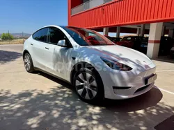 Eléctrico Usado 2024 Tesla Model Y SUV | 38.995 € (Precio justo)