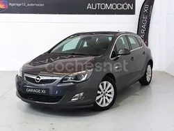 Gris / plata Usado 2012 Opel Astra Excellence Berlina | 7500 € (Precio justo)