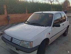 Blanco Usado 1997 Peugeot 205 Berlina | 2450 €