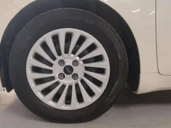 Amarillo Usado 2023 Fiat 500e La Prima Berlina | 15.490 € (Precio justo)