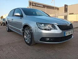 Gris / plata Usado 2013 Skoda Superb Active Berlina | 9899 €