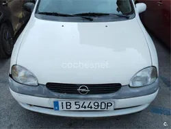 Blanco Usado 2000 Opel Corsa Eco Berlina | 1200 €