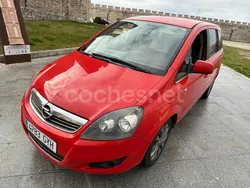 Rojo Usado 2010 Opel Zafira Essentia Monovolumen | 3400 € (Buen precio)