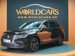Negro Usado 2021 VW Tiguan Life SUV | 28.875 € (Buen precio)