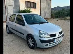 Usado 2004 Renault Clio II Expression Utilitario | 2100 € (Buen precio)
