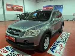 Gris / plata Usado 2011 Chevrolet Captiva LS SUV | 8499 € (Precio justo)