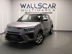 Gris / plata Nuevo 2025 Ssangyong (KGM) Tivoli SUV | 18.749 €