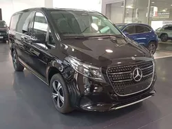 Mercedes V220