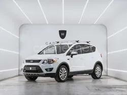 Blanco Usado 2010 Ford Kuga Titanium SUV | 9999 € (Precio justo)