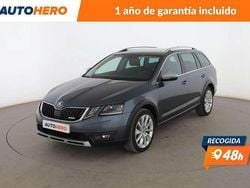 Gris Usado 2019 Skoda Octavia Scout 4x4 Familiar | 18.499 € (Precio justo)