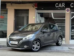 Gris / plata Usado 2015 Peugeot 208 Allure Utilitario | 6999 € (Buen precio)
