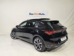 Negro Nuevo 2025 Seat Leon FR | 30.900 € (Caro)