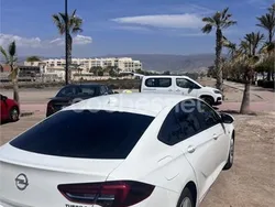 Blanco Usado 2018 Opel Insignia Selective Berlina | 8300 € (Buen precio)