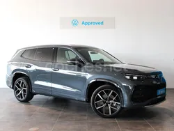 Gris / plata Usado 2025 VW Tayron R-line SUV | 50.990 €