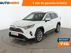 Blanco Usado 2021 Toyota RAV4 Hybrid Luxury SUV | 33.399 € (Un poco caro)