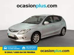 Gris plata Usado 2010 Hyundai i30 GLS Utilitario | 7900 € (Buen precio)