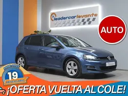 Azul Usado 2017 VW Golf VII Advance Berlina | 17.500 € (Precio justo)