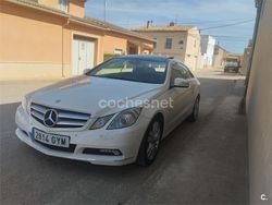 Blanco Usado 2010 Mercedes E250 Elegance Coupe | 11.200 € (Buen precio)
