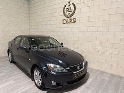 Negro Usado 2006 Lexus IS220d Luxury Line Berlina | 6600 € (Un poco caro)