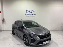 Gris Usado 2024 Renault Clio V Techno Utilitario | 18.910 € (Caro)