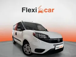 Blanco Usado 2022 Fiat Doblò Easy Monovolumen | 13.990 € (Precio justo)
