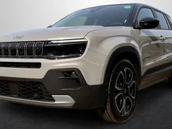 Beige Nuevo 2025 Jeep Avenger Summit SUV | 26.800 € (Buen precio)