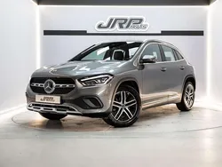 Gris / plata Usado 2021 Mercedes GLA200 SUV | 31.990 € (Buen precio)