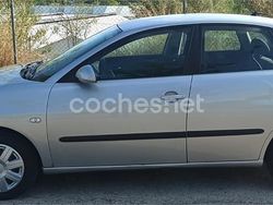 Gris / plata Usado 2003 Seat Ibiza Berlina | 2800 € (Precio justo)