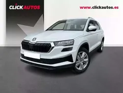 Blanco Usado 2025 Skoda Karoq Selection SUV | 26.750 € (Precio justo)