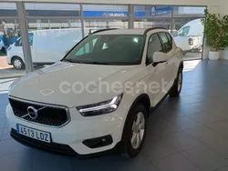 Blanco Usado 2020 Volvo XC40 Business Edition SUV | 22.990 € (Precio justo)