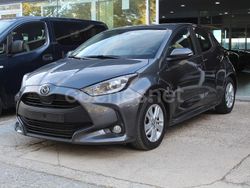 Gris / plata Usado 2024 Mazda 2 Center-Line Berlina | 16.850 € (Precio justo)