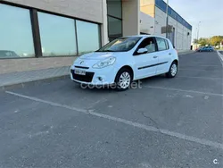 Blanco Usado 2009 Renault Clio II Expression Berlina | 2500 € (Buen precio)
