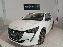 Blanco Usado 2023 Peugeot e-208 Active Utilitario | 22.900 € (Precio justo)