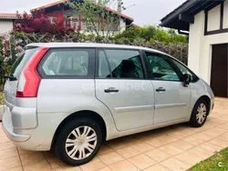 Gris / plata Usado 2011 Citroën Grand C4 Picasso Business Class Monovolumen | 3990 € (Buen precio)