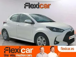 Blanco Usado 2021 Toyota Yaris Hybrid Active Utilitario | 16.390 € (Buen precio)