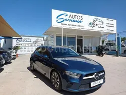 Azul Usado 2021 Mercedes A180 Business Berlina | 24.900 € (Un poco caro)
