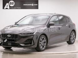 Gris / plata Usado 2023 Ford Focus ST-Line Berlina | 20.500 € (Precio justo)