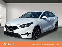 Blanco Usado 2024 Kia Ceed Utilitario | 18.778 € (Precio justo)