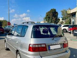 Gris / plata Usado 2004 Kia Carens LX Monovolumen | 1800 €