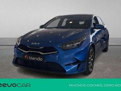 Azul Usado 2024 Kia Ceed Utilitario | 21.390 € (Un poco caro)