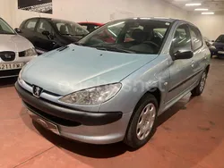 Gris / plata Usado 2005 Peugeot 206 Berlina | 3200 € (Un poco caro)