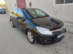 Negro Usado 2010 Opel Astra Enjoy Berlina | 4700 € (Un poco caro)