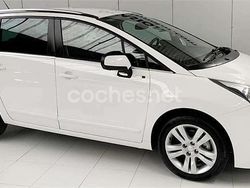 Blanco Usado 2015 Peugeot 5008 Style Monovolumen | 12.000 € (Caro)